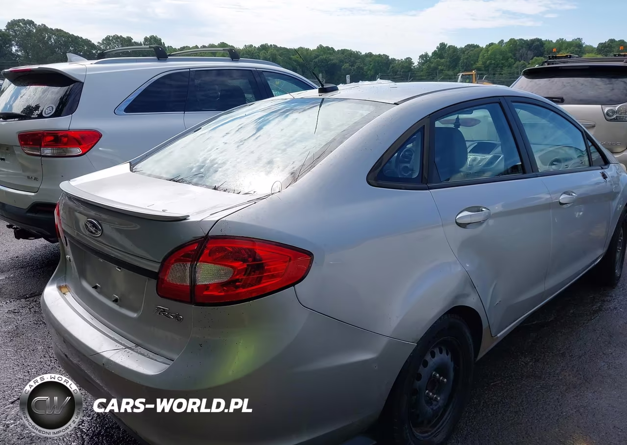 2013 Ford Fiesta Se VIN:3FADP4BJXDM183460 - 4