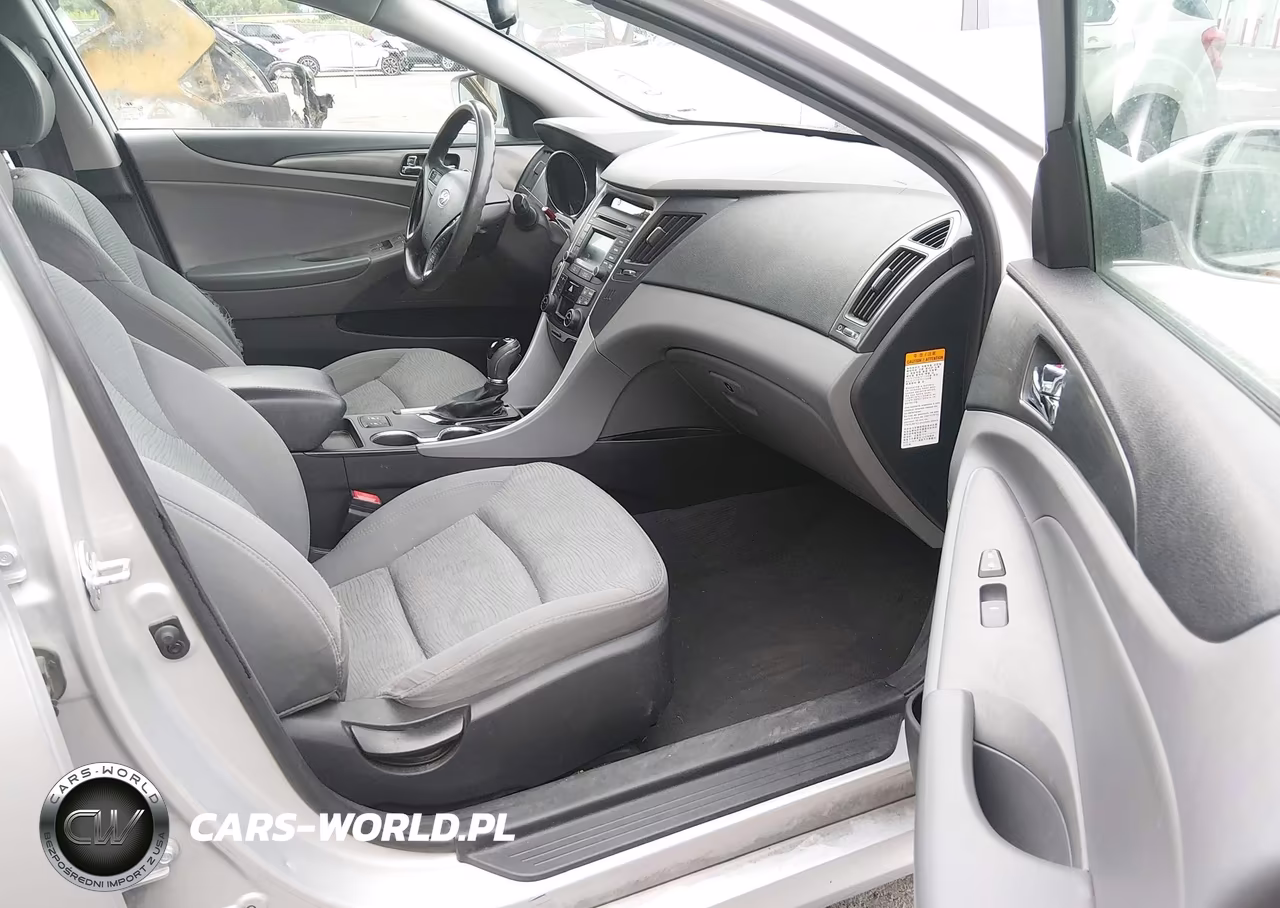 2014 Hyundai Sonata Hybrid VIN:KMHEC4A42EA110129 - 5