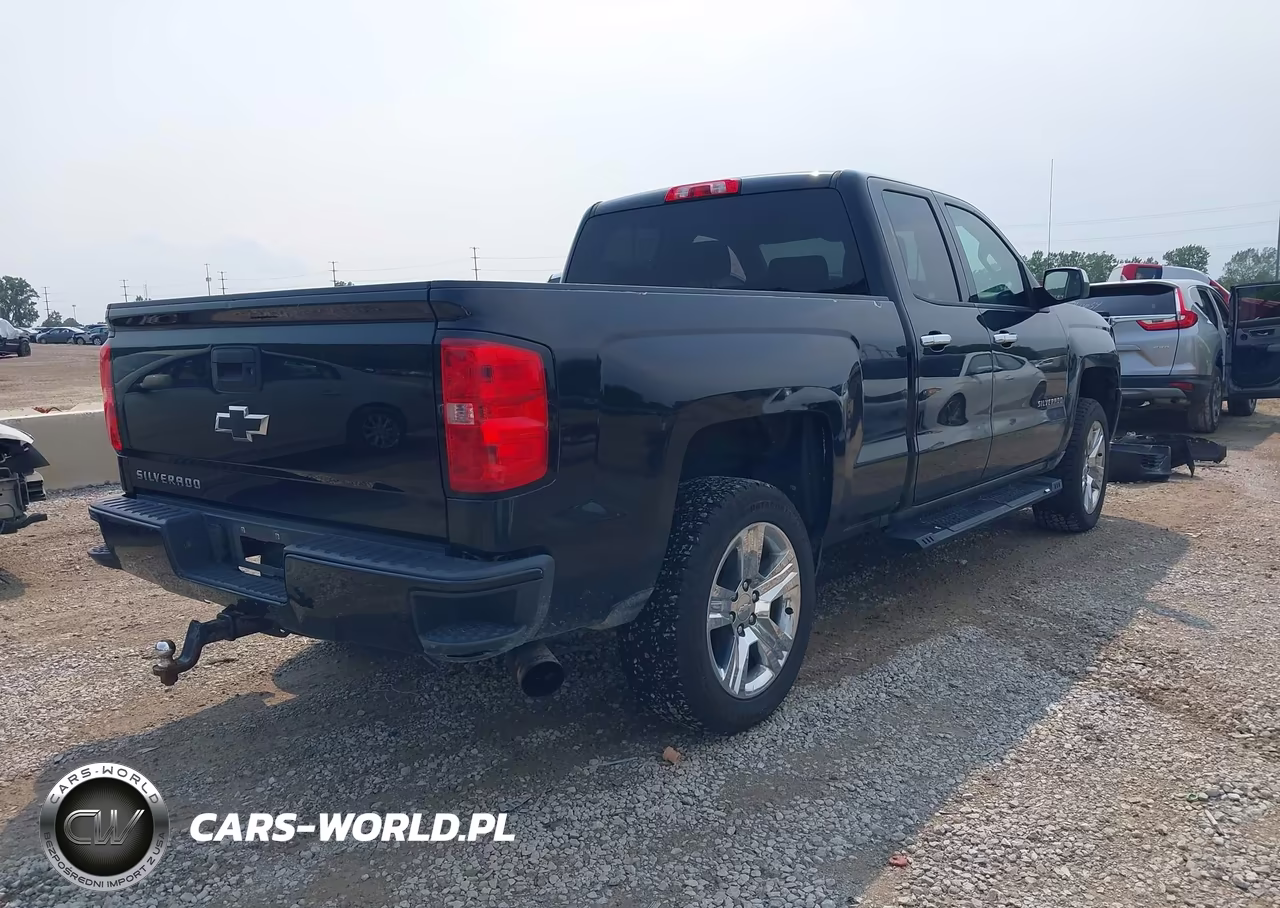 2017 Chevrolet Silverado 1500 Custom VIN:1GCVKPEC1HZ240306 - 4