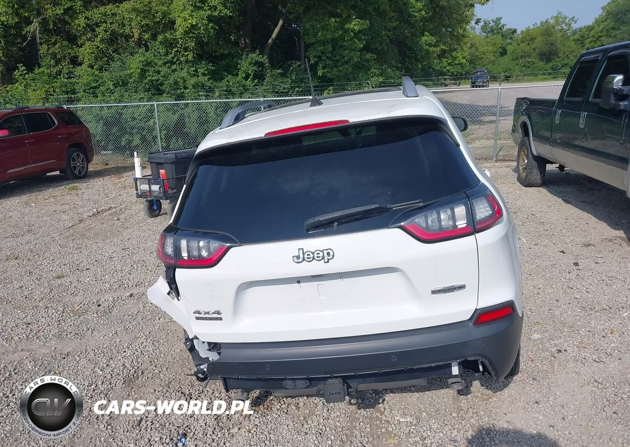 2021 Jeep Cherokee Latitude Lux 4X4 VIN:1C4PJMMXXMD129906 - 17