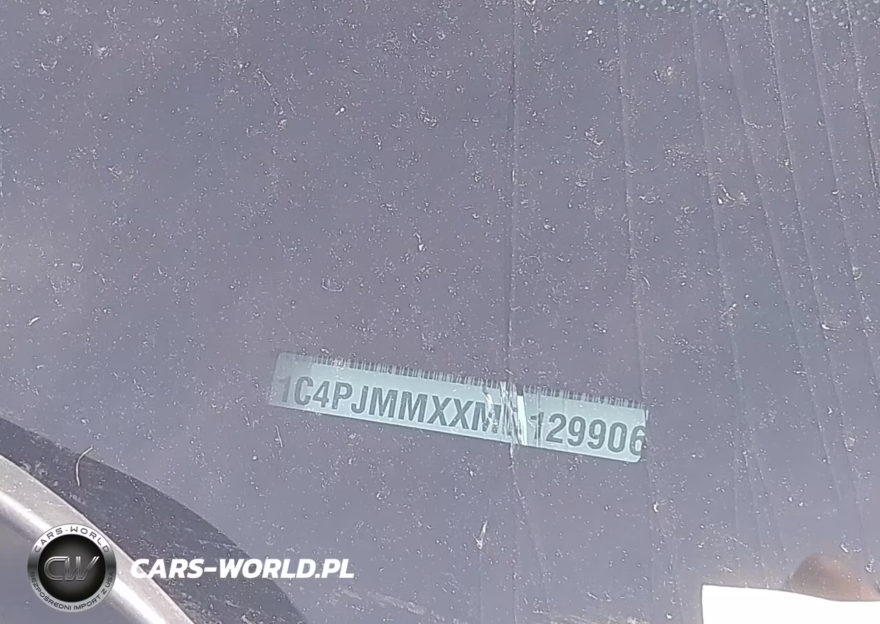 2021 Jeep Cherokee Latitude Lux 4X4 VIN:1C4PJMMXXMD129906 - 9