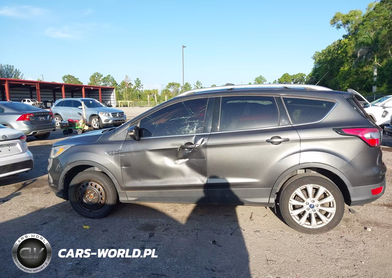 2017 Ford Escape Titanium VIN:1FMCU9JD1HUE42793 - 14