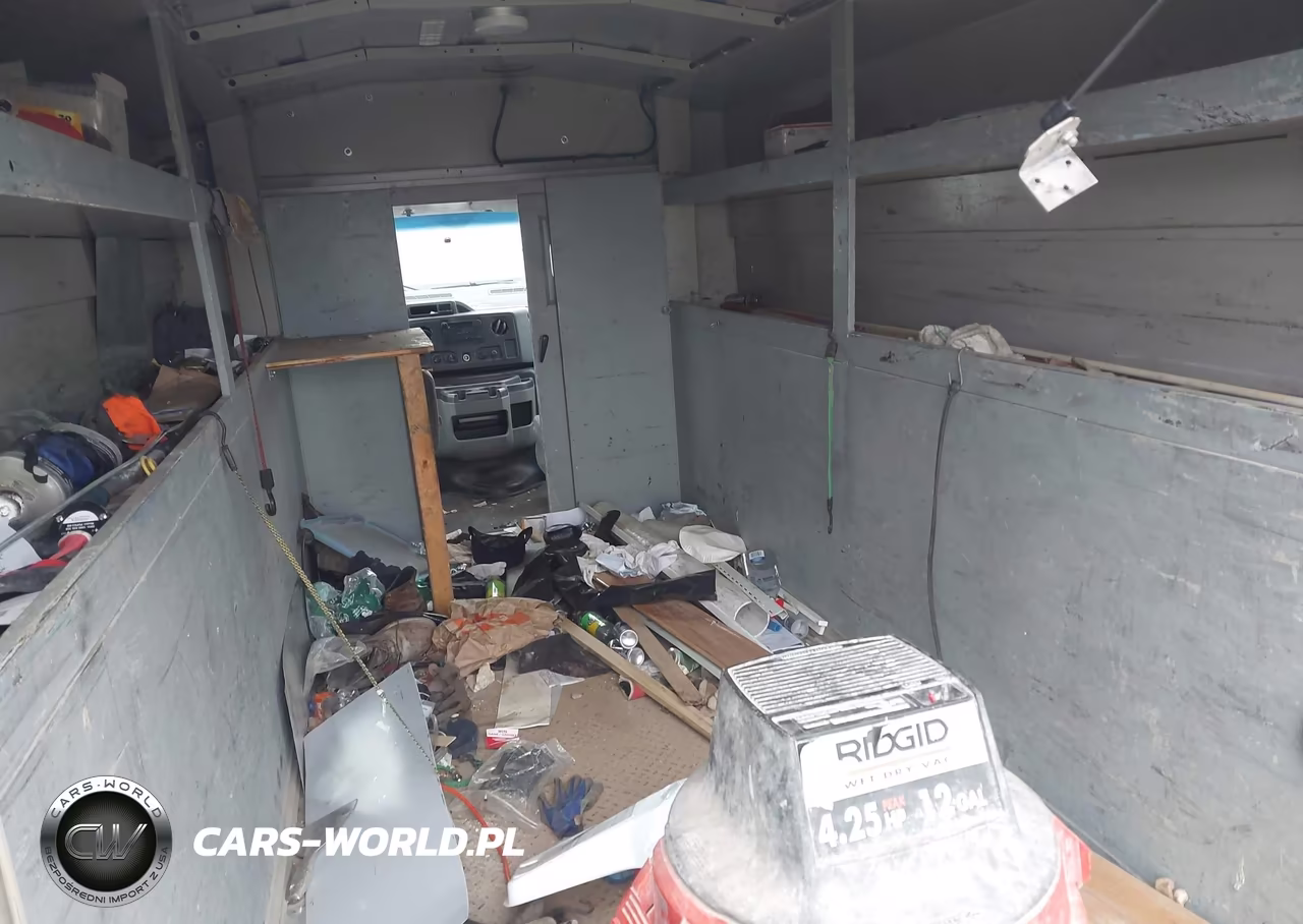2010 Ford E-350 Cutaway VIN:1FDWE3FL3ADB02171 - 6