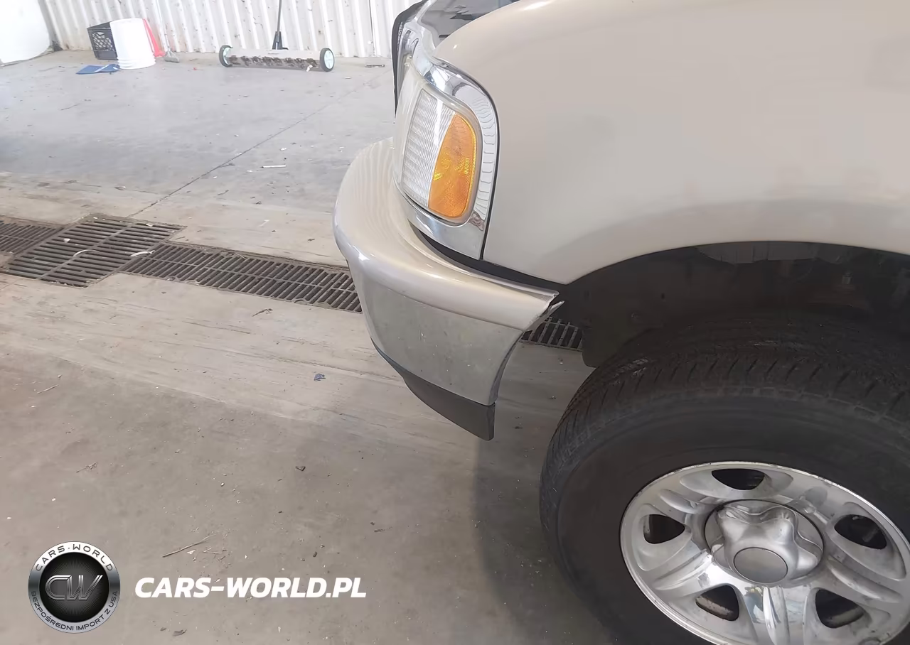 1997 Ford Expedition Eddie Bauer-Xlt VIN:1FMFU18L7VLC04802 - 6