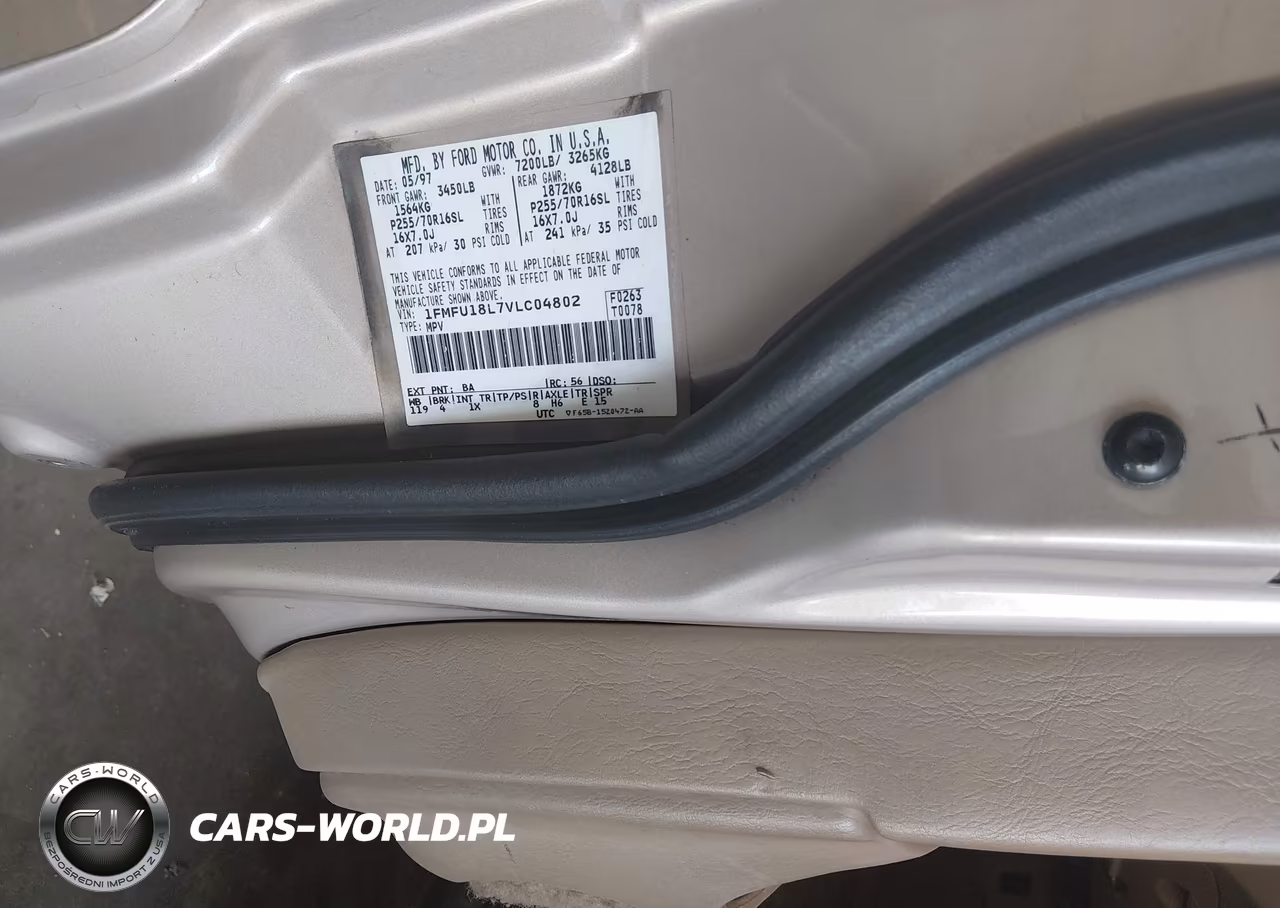 1997 Ford Expedition Eddie Bauer-Xlt VIN:1FMFU18L7VLC04802 - 9
