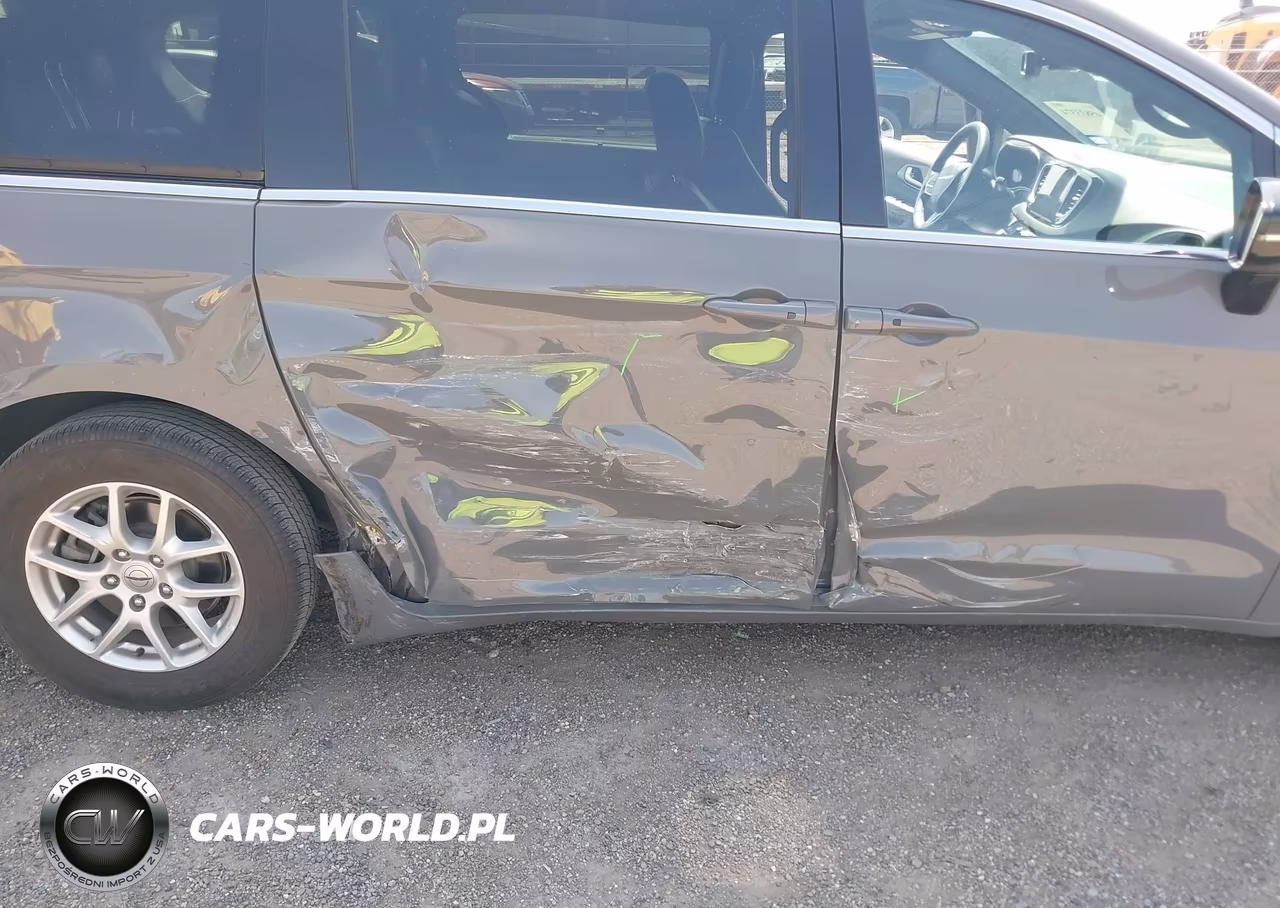 2025 Chrysler Pacifica Select VIN:2C4RC1BG5SR504325 - 6
