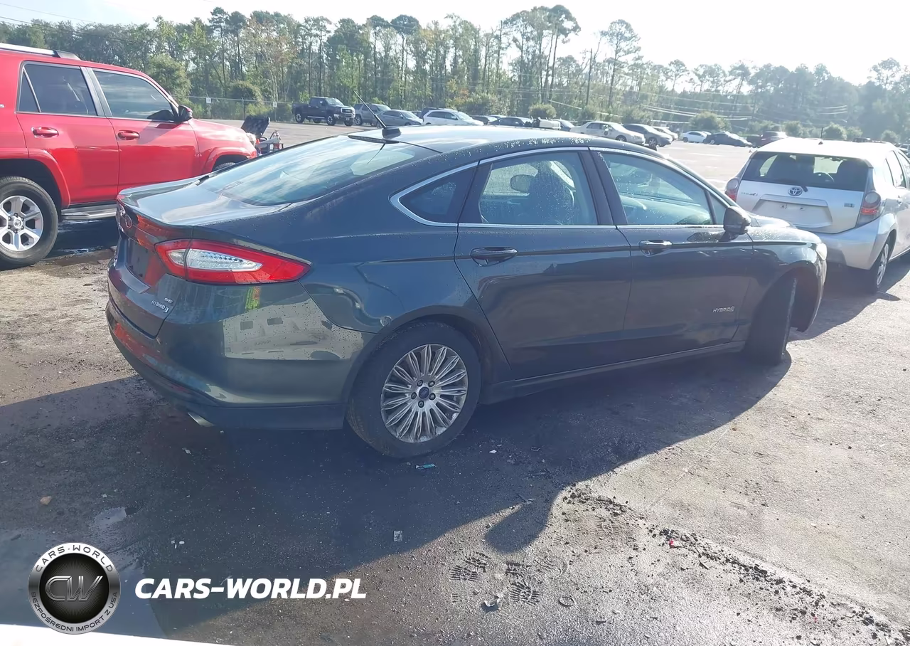 2015 Ford Fusion Hybrid Se VIN:3FA6P0LU0FR199733 - 4