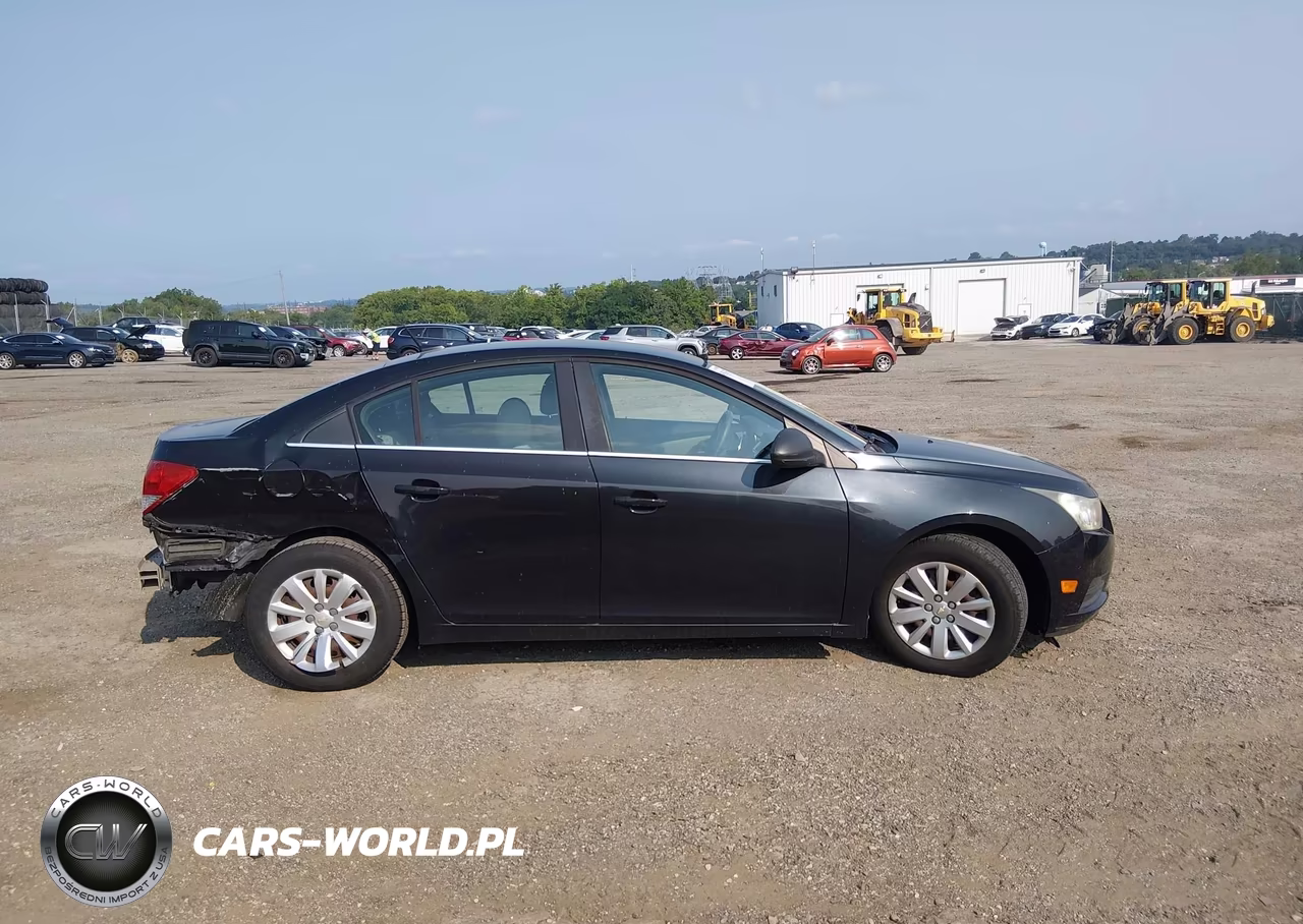 2011 Chevrolet Cruze Ls VIN:1G1PC5SH9B7197713 - 13