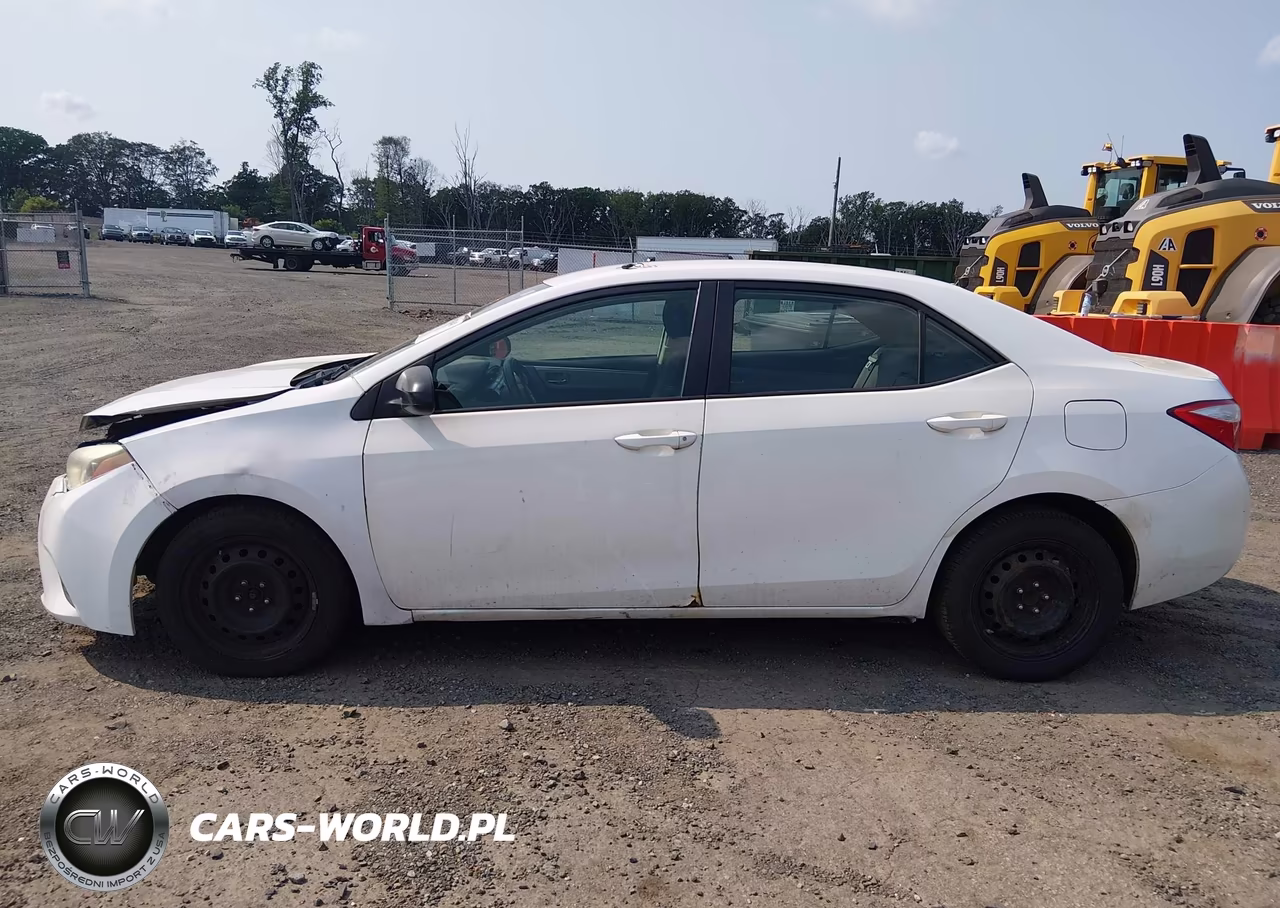 2015 Toyota Corolla Le VIN:2T1BURHE0FC413729 - 14