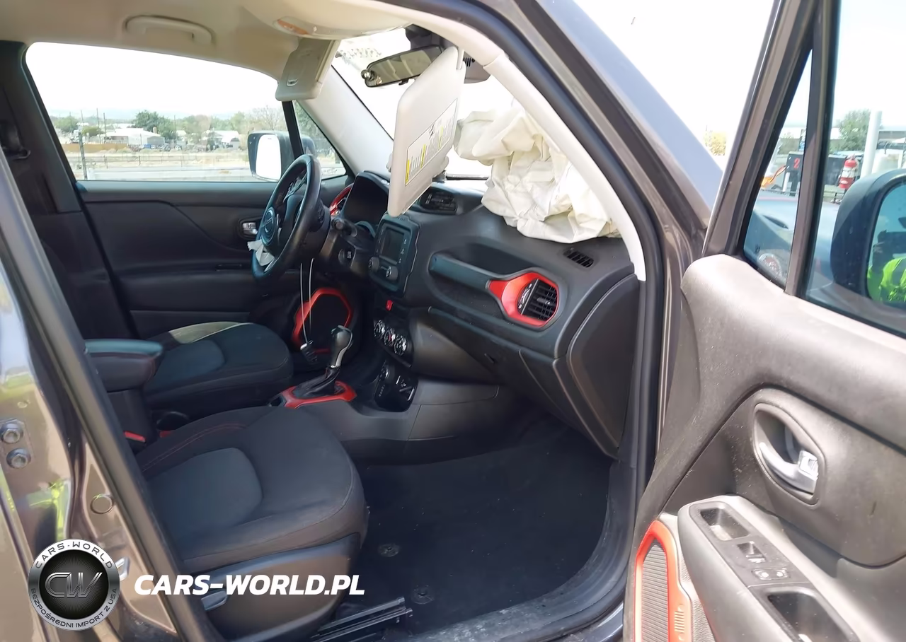 2017 Jeep Renegade Trailhawk VIN:ZACCJBCB8HPE90177 - 5