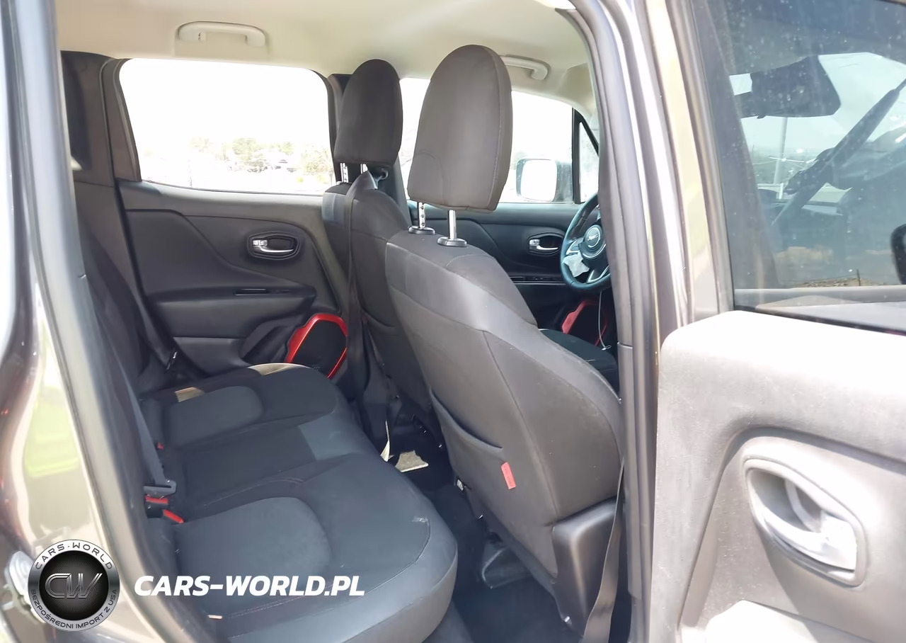 2017 Jeep Renegade Trailhawk VIN:ZACCJBCB8HPE90177 - 8