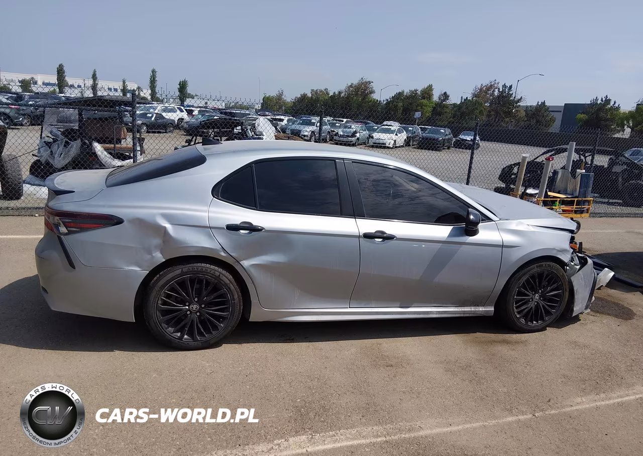 2021 Toyota Camry Se Nightshade Edition VIN:4T1G11AK7MU460526 - 13