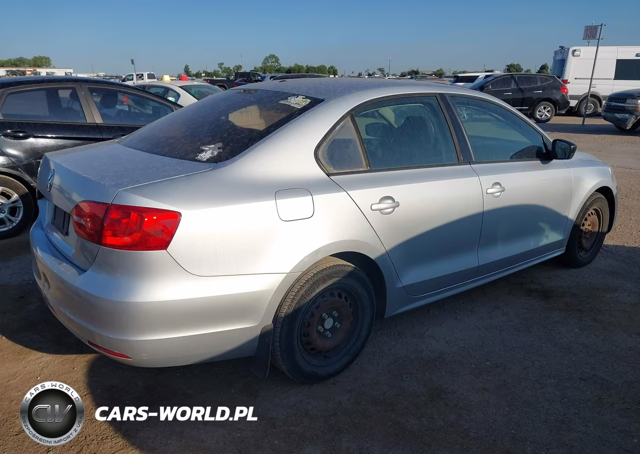 2011 Volkswagen Jetta 2.0L S VIN:3VW2K7AJXBM360974 - 4