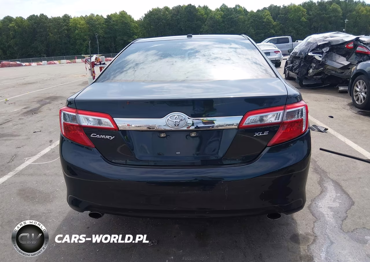 2014 Toyota Camry Xle V6 VIN:4T1BK1FK2EU024619 - 16
