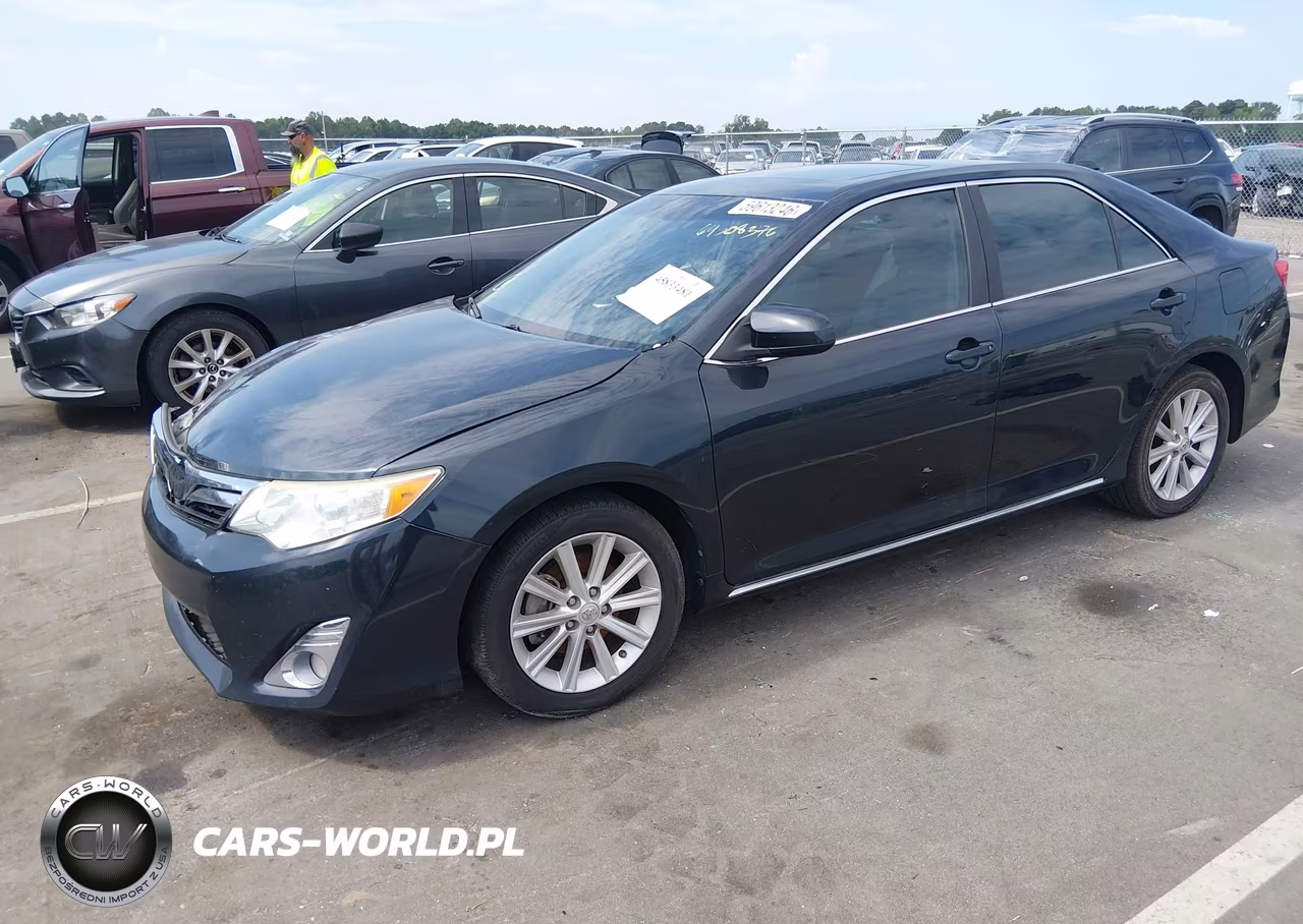 2014 Toyota Camry Xle V6 VIN:4T1BK1FK2EU024619 - 2