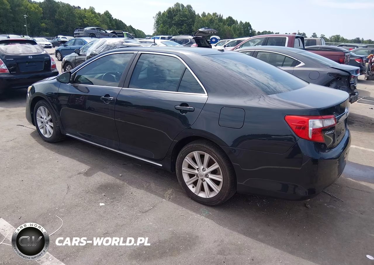 2014 Toyota Camry Xle V6 VIN:4T1BK1FK2EU024619 - 3