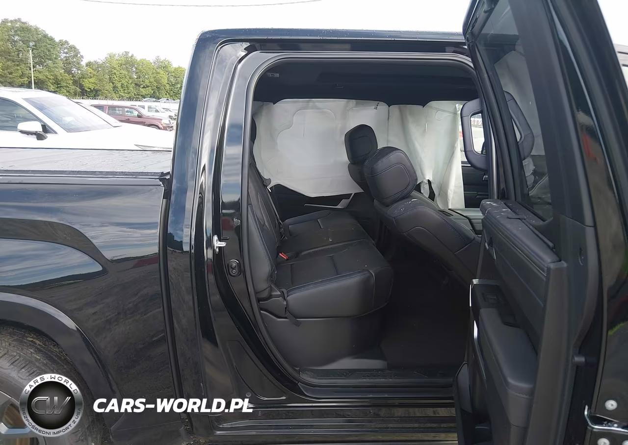 2023 Toyota Tundra Platinum VIN:5TFNA5DB9PX128959 - 8