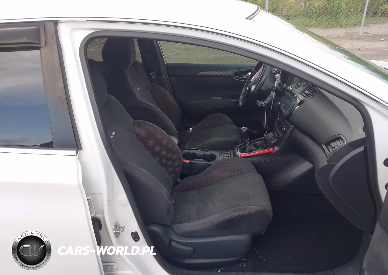 2017 Nissan Sentra Nismo VIN:3N1CB7AP6HY306670 - 5