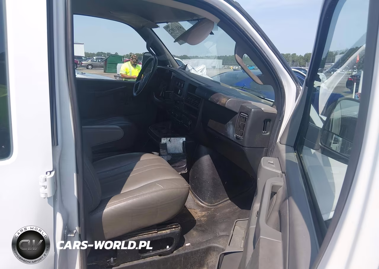 2019 GMC Savana 2500 Work Van VIN:1GTW7BFG7K1335677 - 5
