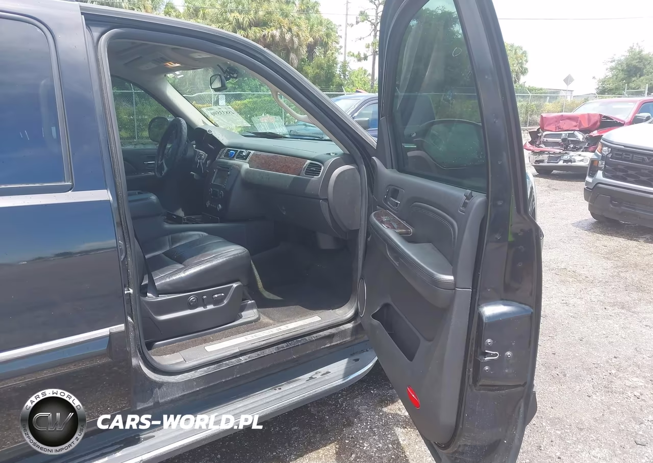 2008 GMC Yukon Denali VIN:1GKEC63858J215157 - 5