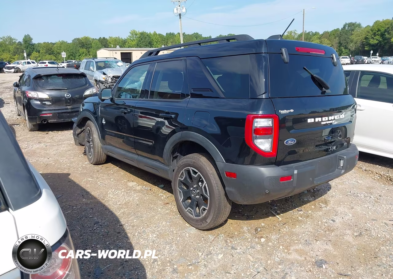 2025 Ford Bronco Sport Outer Banks VIN:3FMCR9CN6SRE86522 - 3