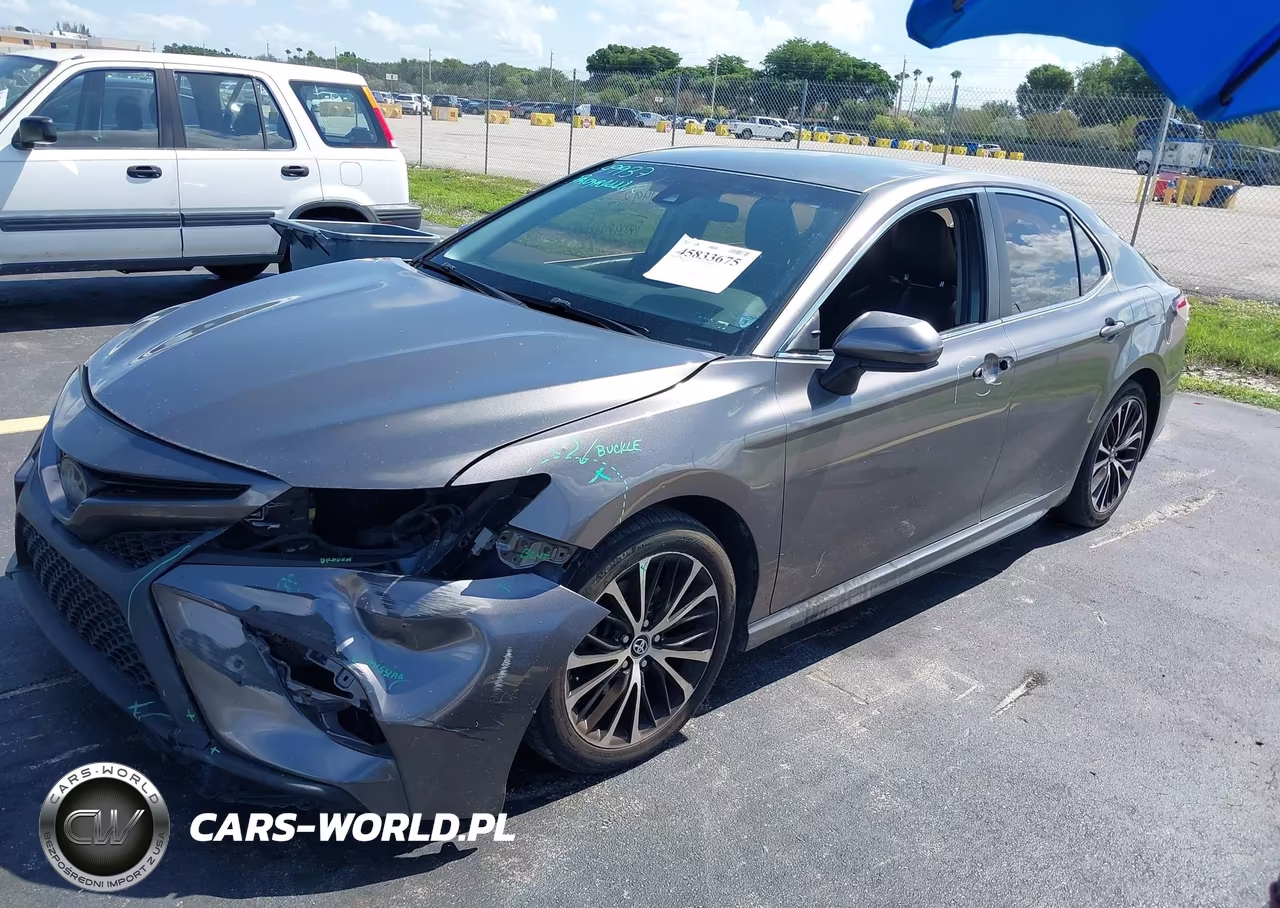 2018 Toyota Camry Se VIN:4T1B11HK3JU594381 - 2