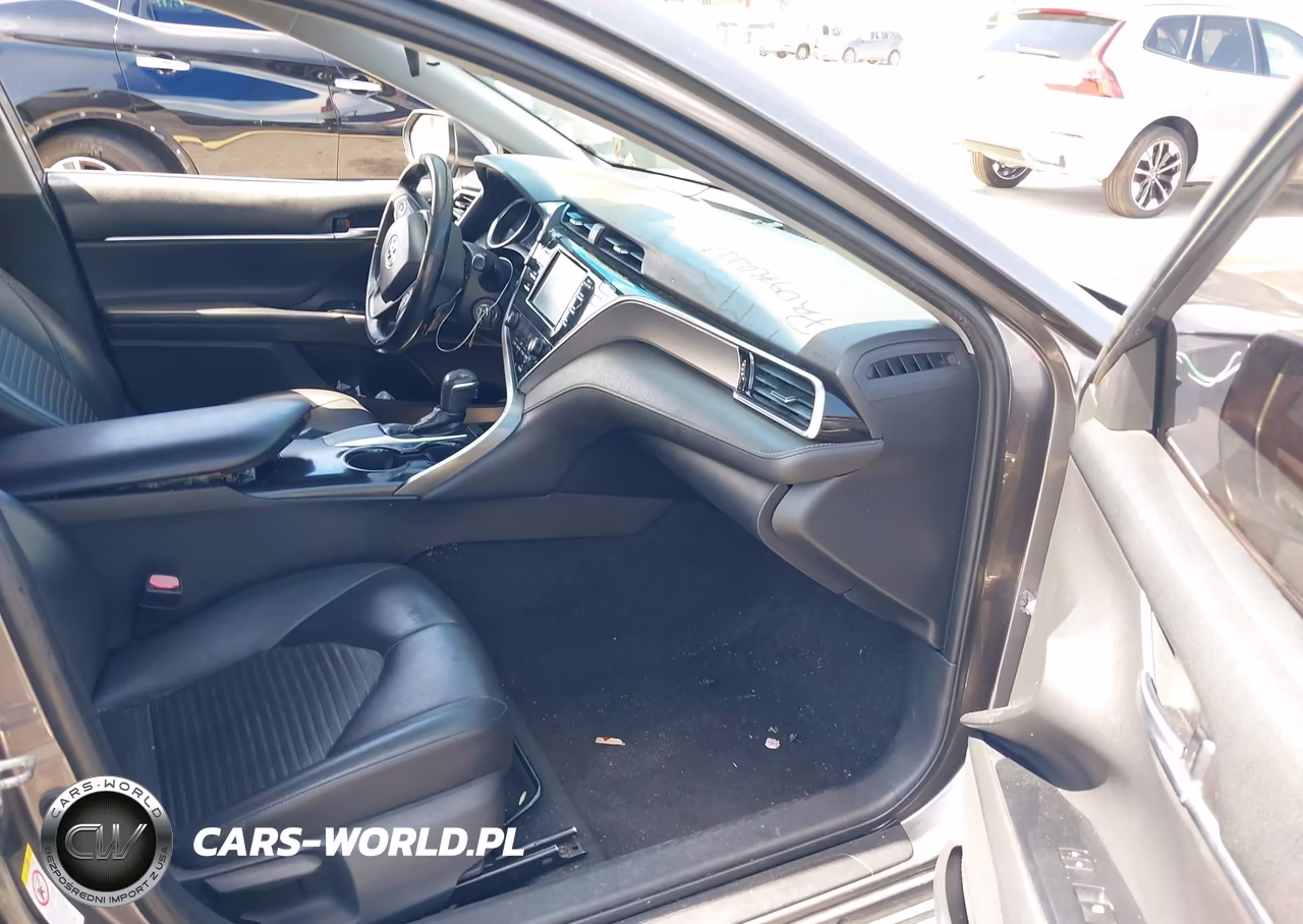 2018 Toyota Camry Se VIN:4T1B11HK3JU594381 - 5