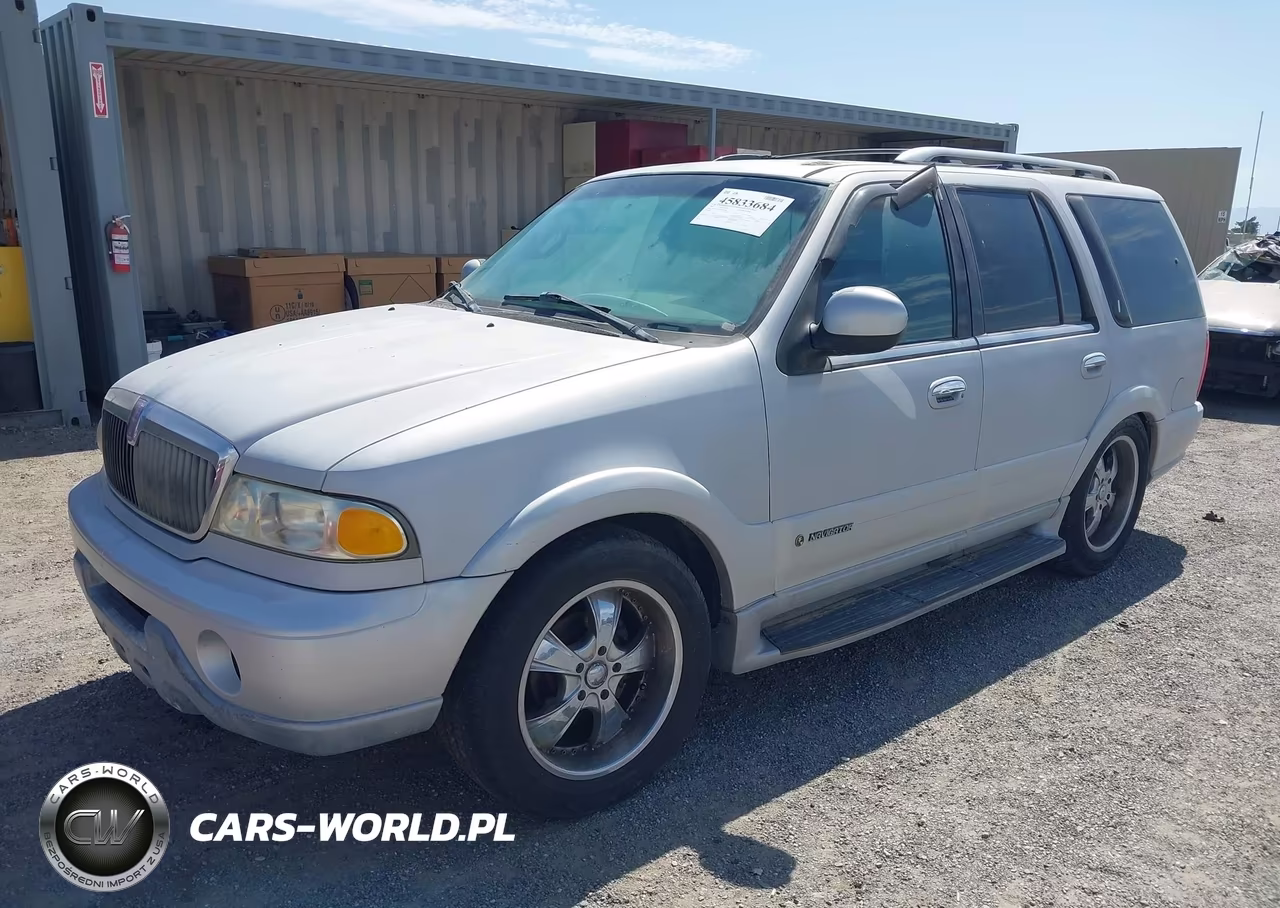 2000 Lincoln Navigator VIN:5LMRU27AXYLJ11048 - 2