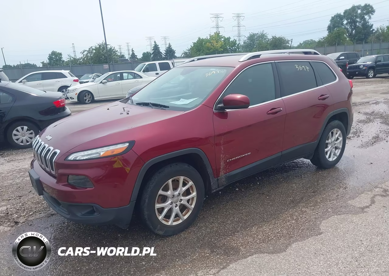 2018 Jeep Cherokee Latitude Plus 4X4 VIN:1C4PJMLX1JD599223 - 2