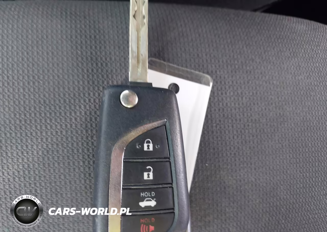 2020 Toyota Corolla Le VIN:5YFEPRAE9LP069439 - 11