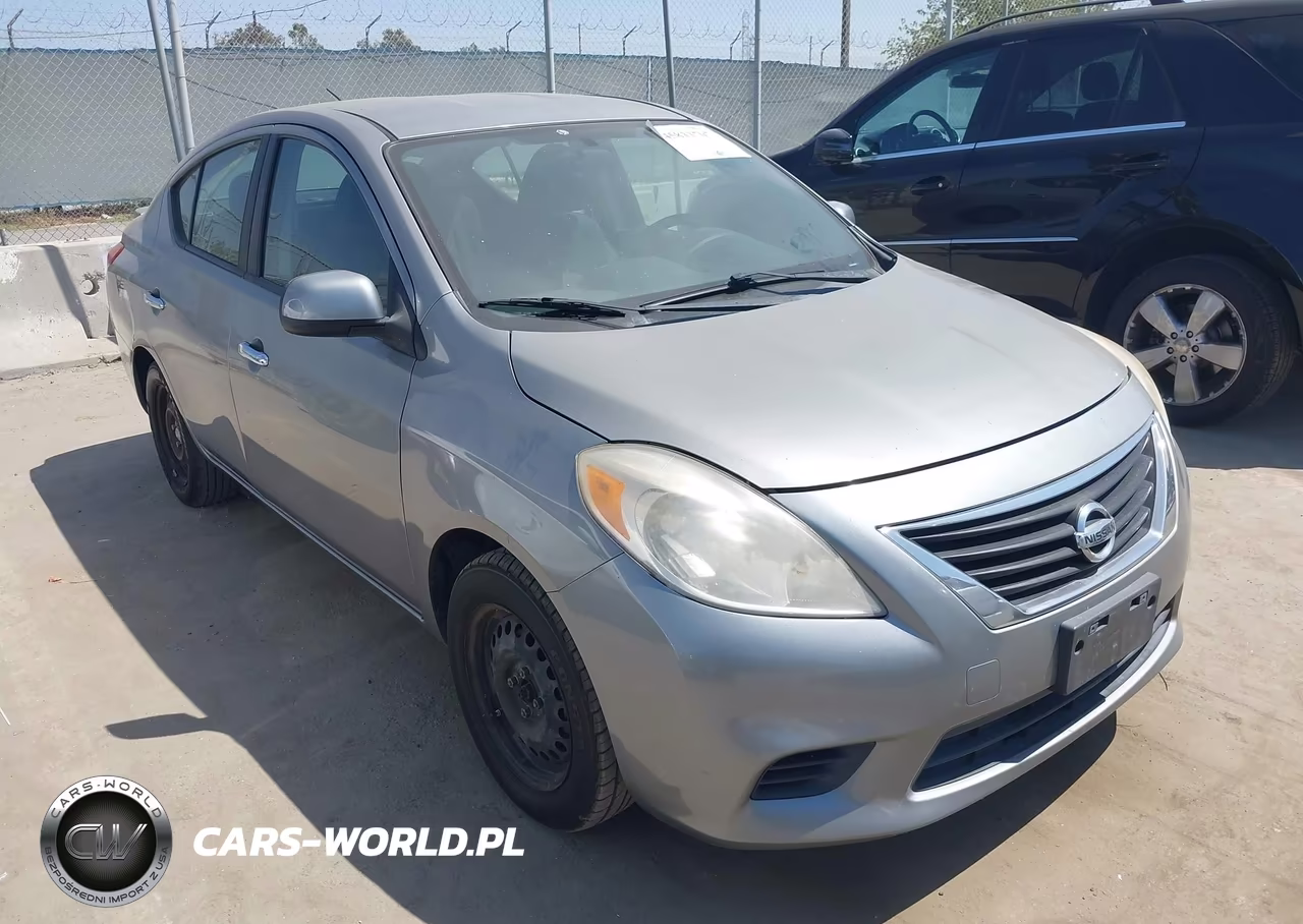 2013 Nissan Versa 1.6 Sv