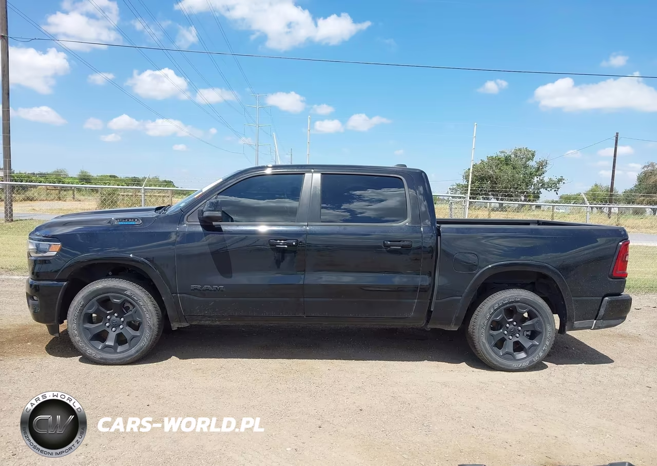 2025 Ram 1500 Lone Star 4X4 5'7 Box VIN:1C6RRFFG6SN208014 - 14