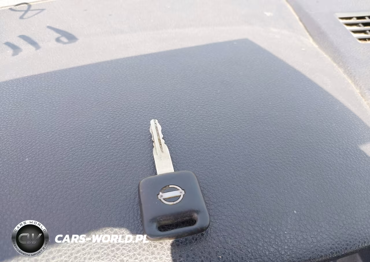 2010 Nissan Versa 1.8S VIN:3N1BC1AP1AL414204 - 11