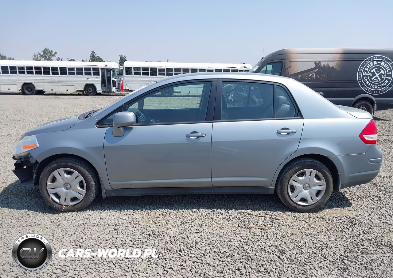 2010 Nissan Versa 1.8S VIN:3N1BC1AP1AL414204 - 15