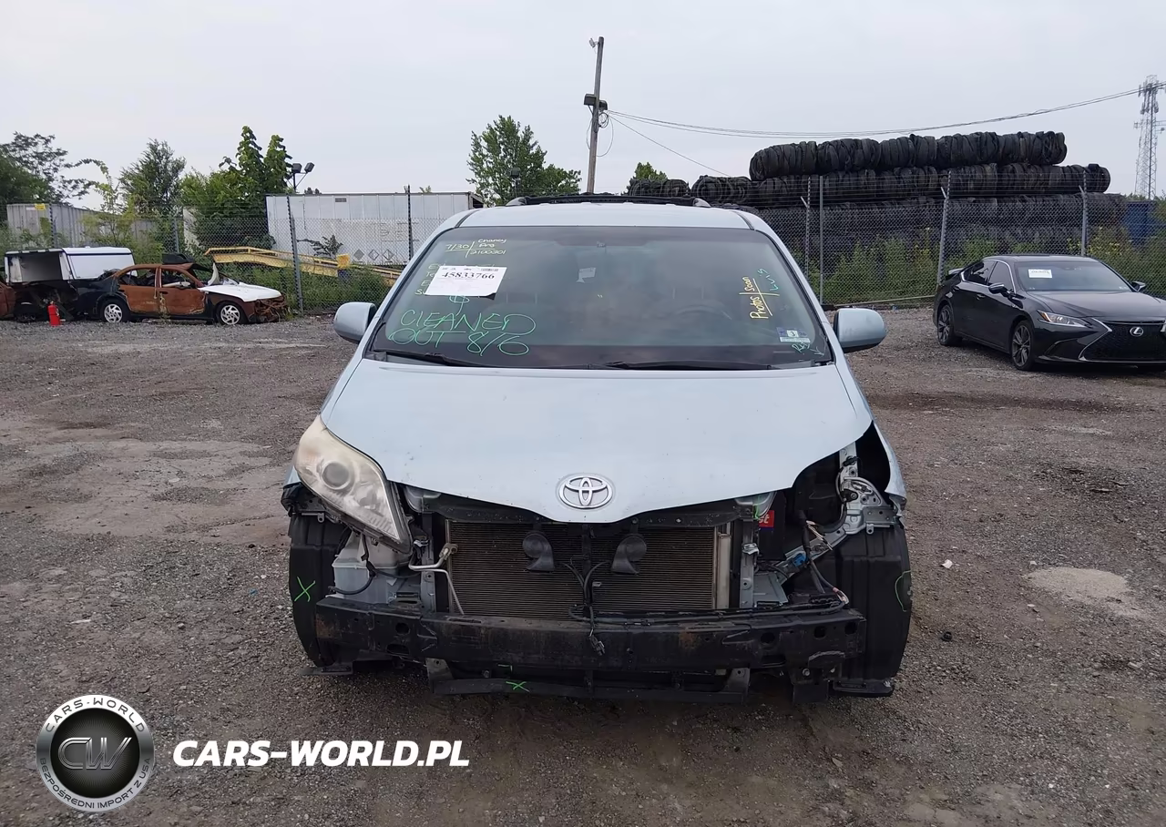 2015 Toyota Sienna Le 8 Passenger VIN:5TDKK3DC6FS556666 - 13