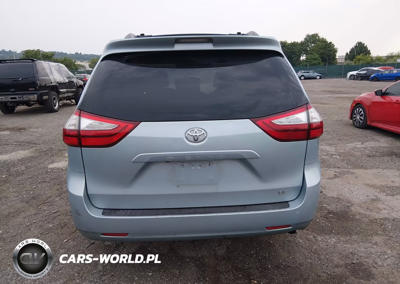 2015 Toyota Sienna Le 8 Passenger VIN:5TDKK3DC6FS556666 - 17