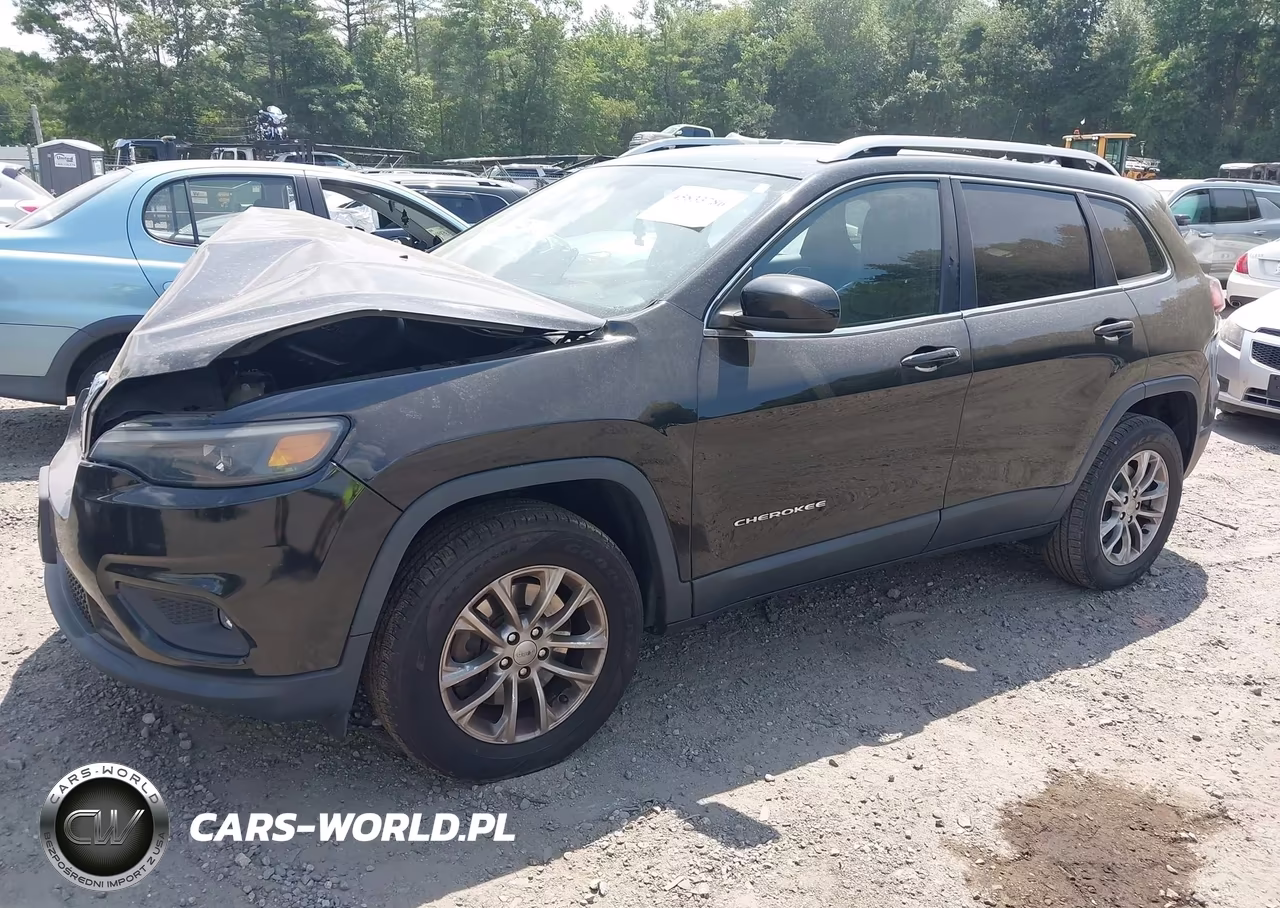 2019 Jeep Cherokee Latitude Plus 4X4 VIN:1C4PJMLB6KD195341 - 2