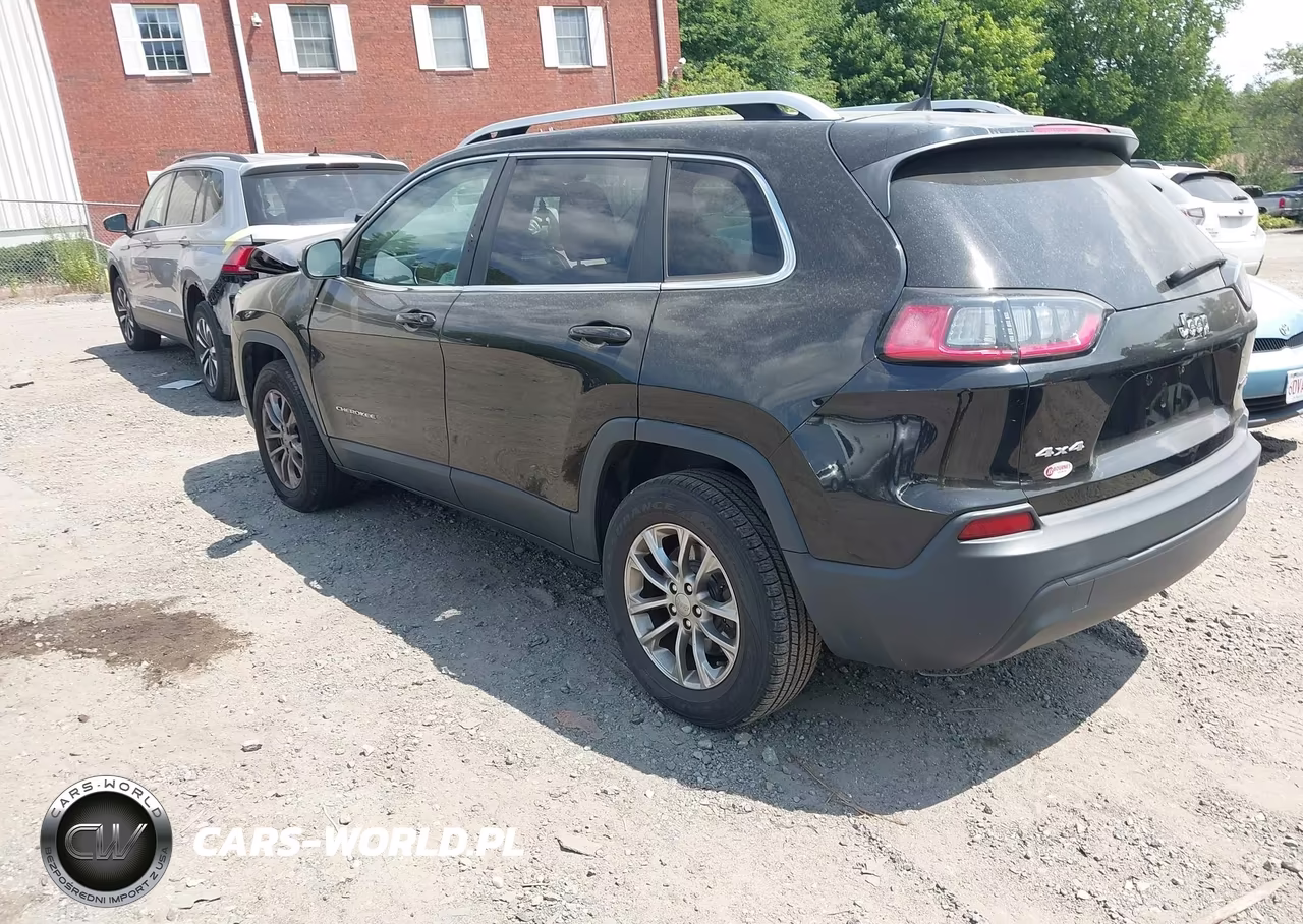 2019 Jeep Cherokee Latitude Plus 4X4 VIN:1C4PJMLB6KD195341 - 3