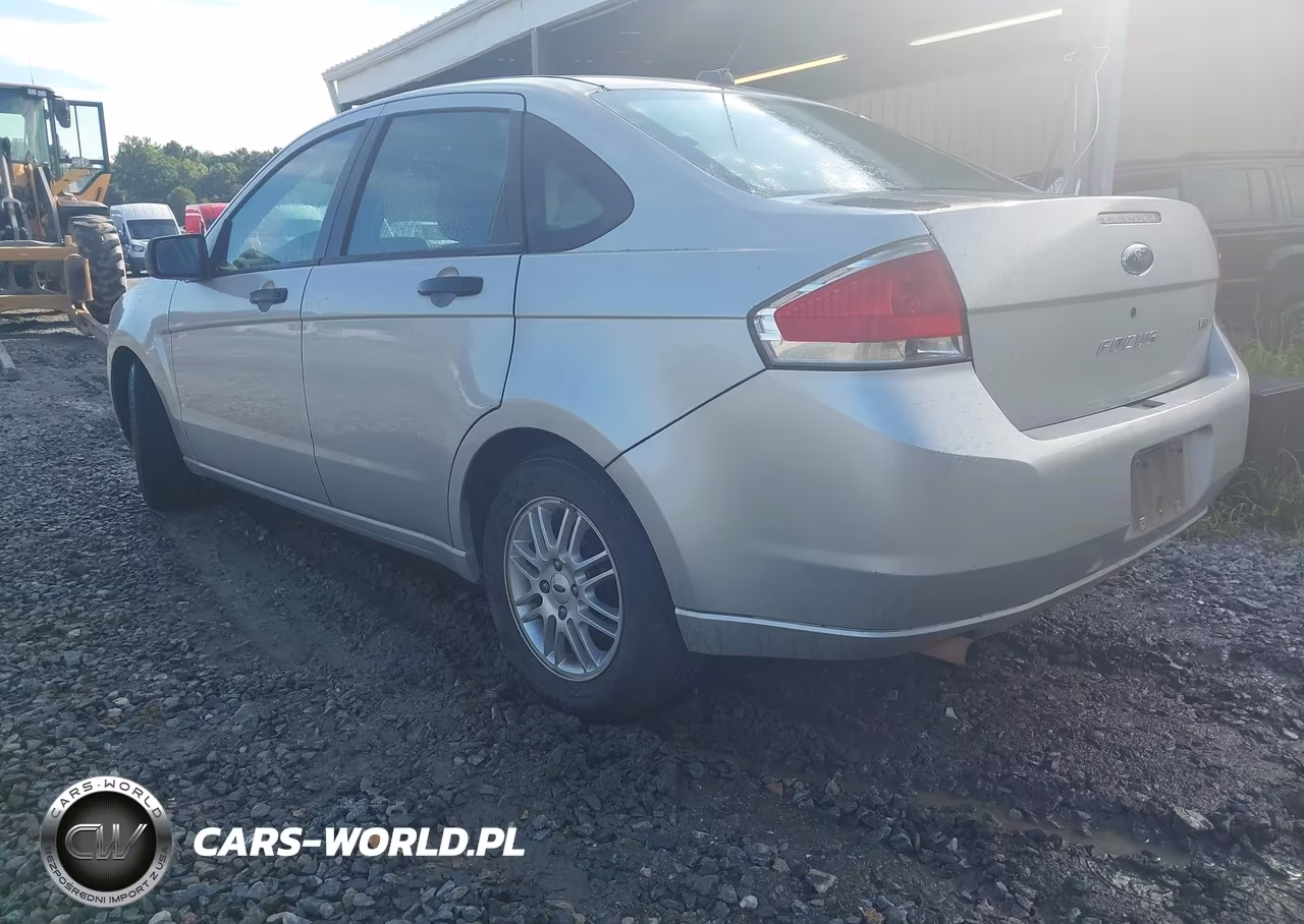 2009 Ford Focus Se VIN:1FAHP35N69W110331 - 3