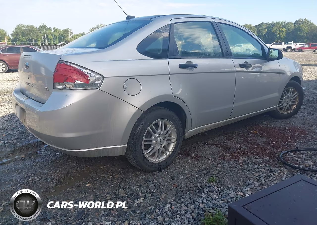 2009 Ford Focus Se VIN:1FAHP35N69W110331 - 4