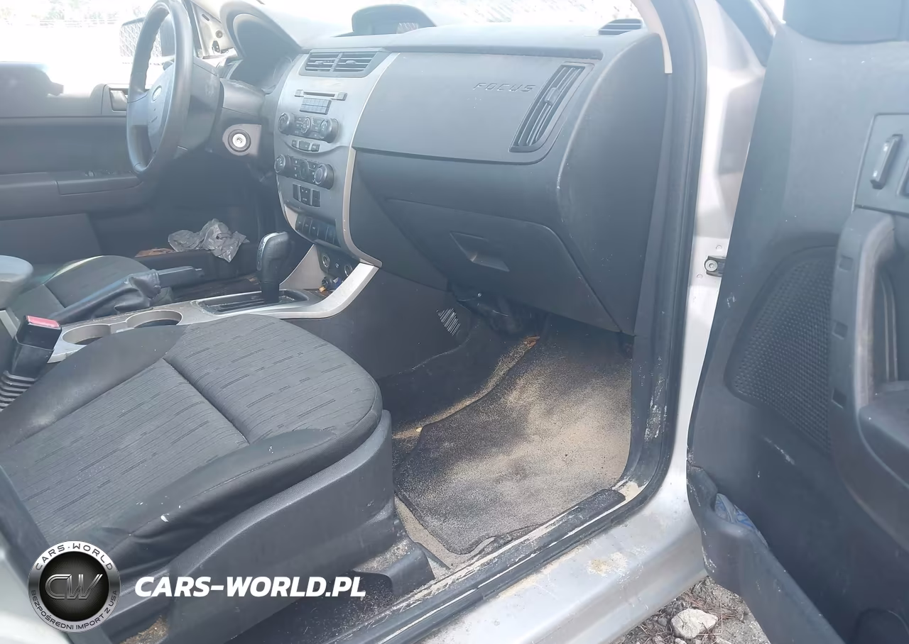 2009 Ford Focus Se VIN:1FAHP35N69W110331 - 5