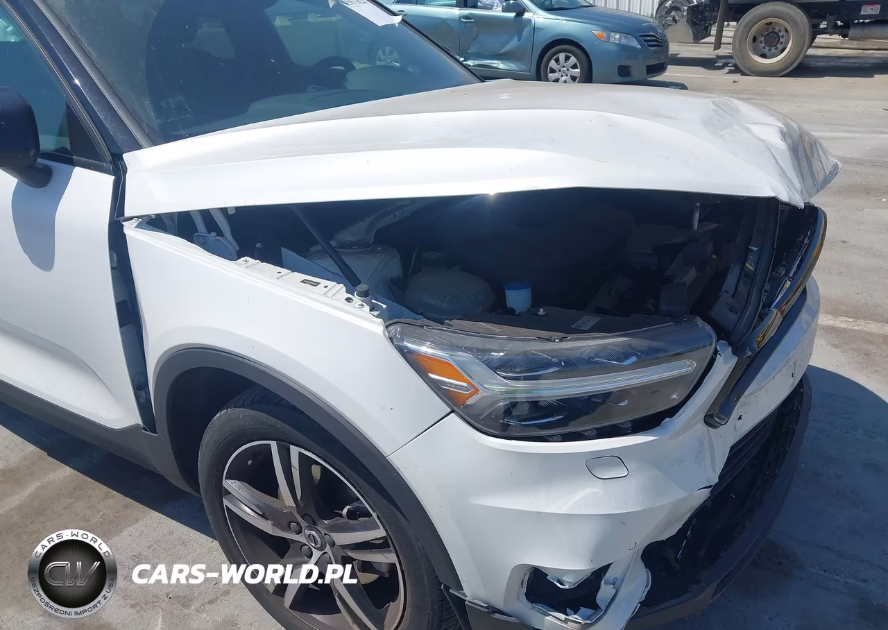 2022 Volvo Xc40 T5 R-Design VIN:YV4162UM6N2787203 - 12