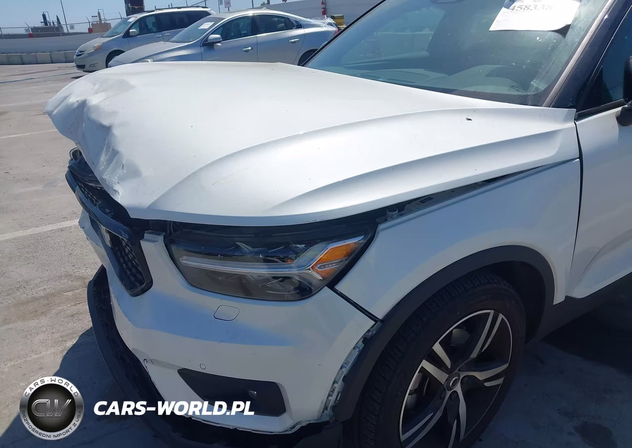 2022 Volvo Xc40 T5 R-Design VIN:YV4162UM6N2787203 - 13