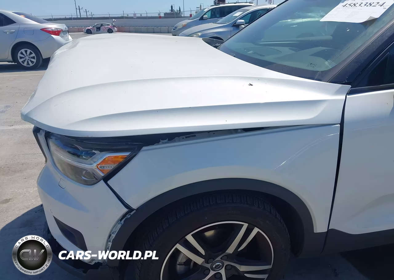 2022 Volvo Xc40 T5 R-Design VIN:YV4162UM6N2787203 - 14