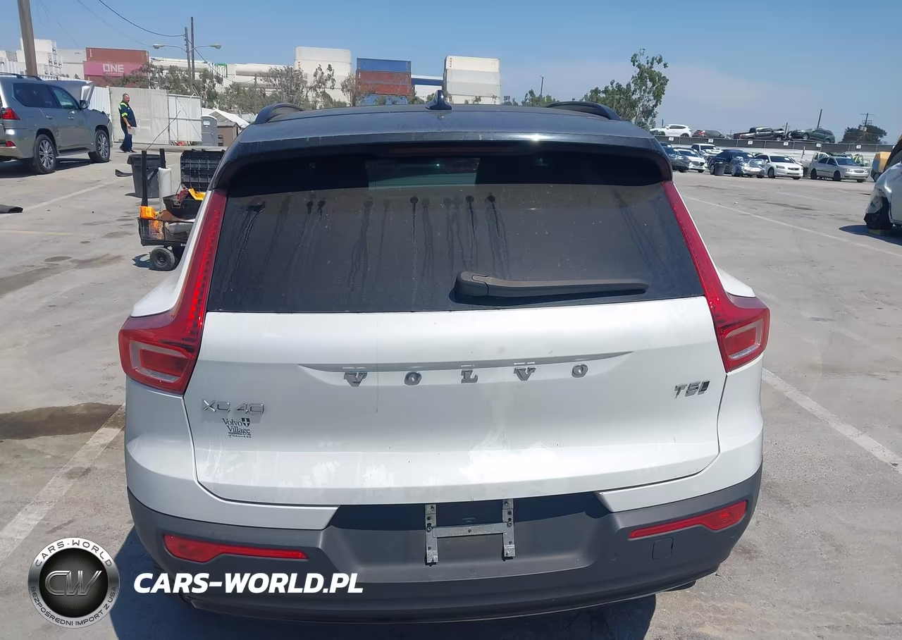 2022 Volvo Xc40 T5 R-Design VIN:YV4162UM6N2787203 - 19