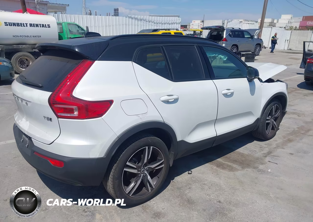 2022 Volvo Xc40 T5 R-Design VIN:YV4162UM6N2787203 - 4
