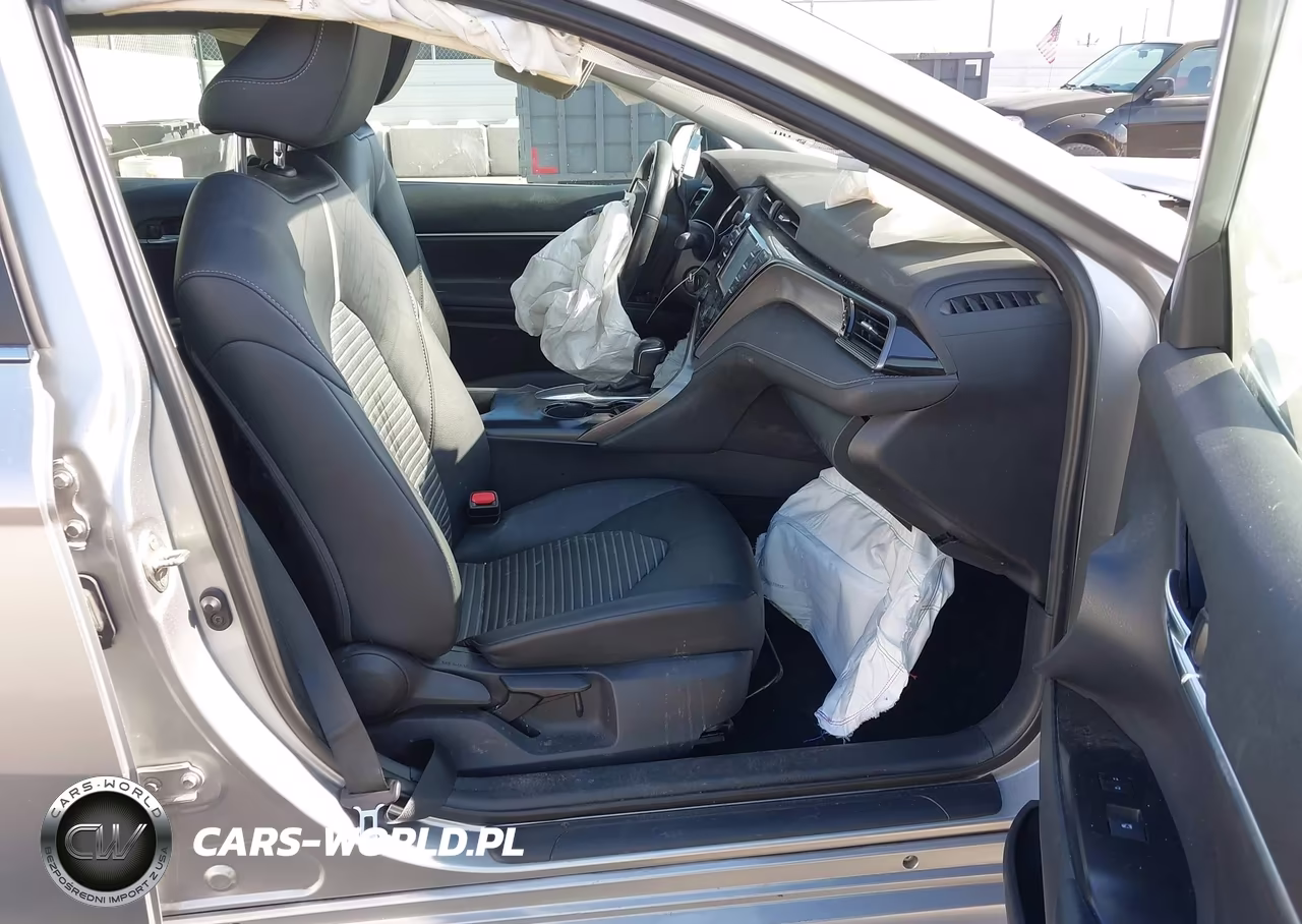 2020 Toyota Camry Se VIN:4T1G11AK4LU864477 - 5