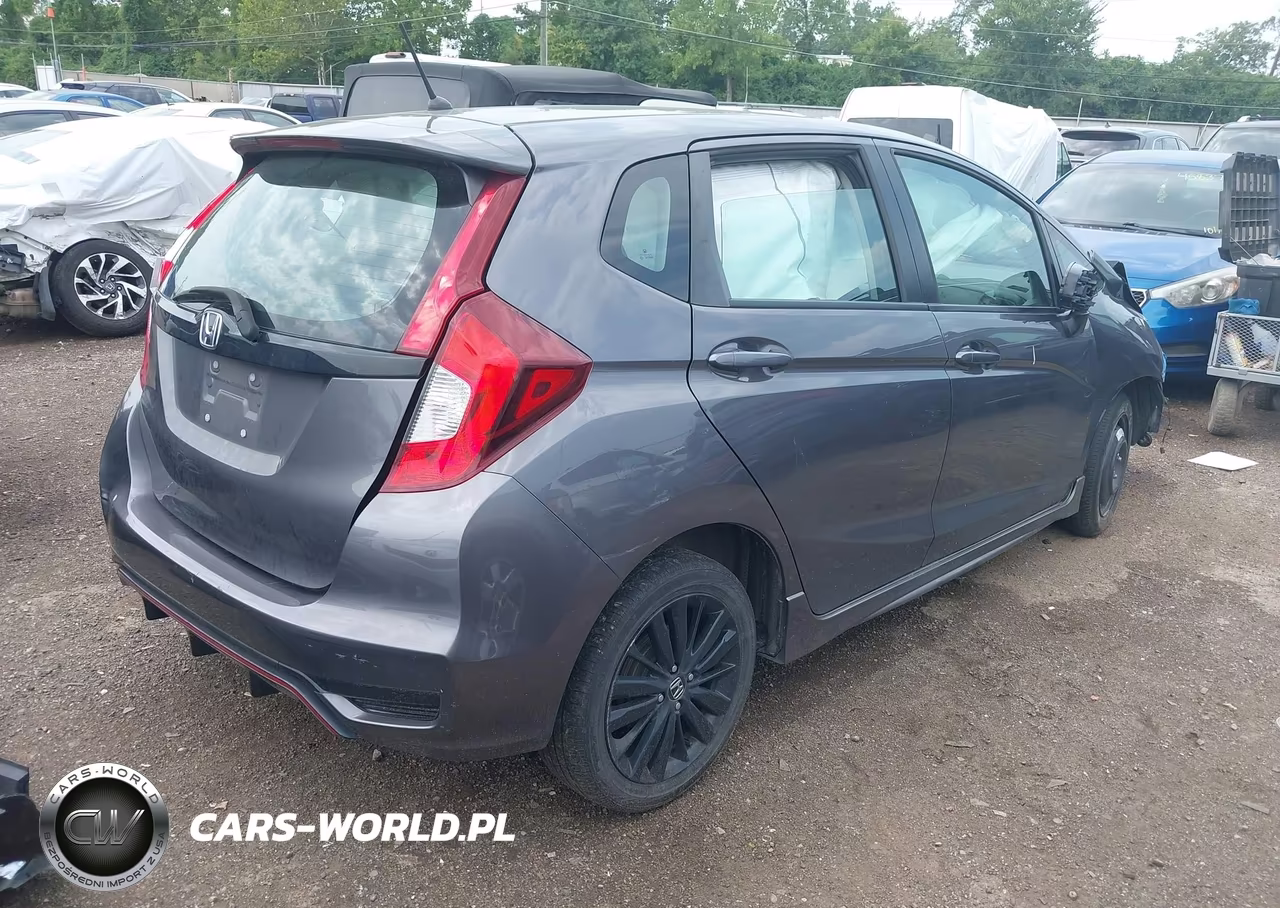 2018 Honda Fit Sport VIN:3HGGK5H71JM723024 - 4