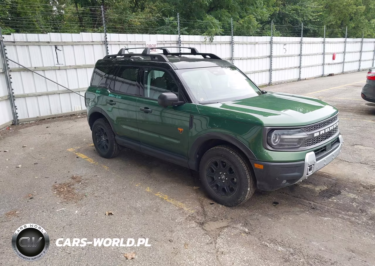 2025 Ford Bronco Sport Badlands – zdjęcie 1 z 17