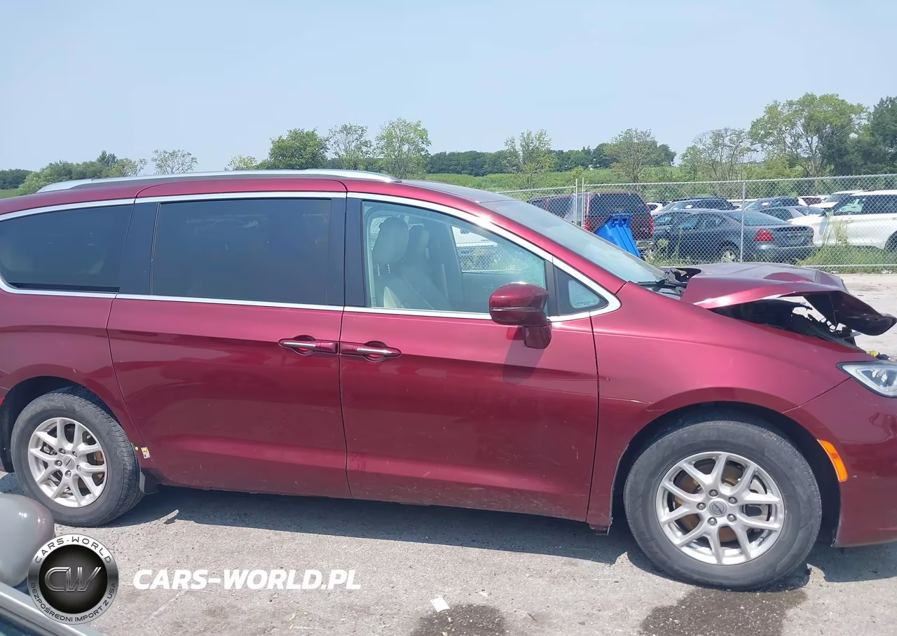 2021 Chrysler Pacifica Touring L VIN:2C4RC1BG5MR584969 - 13